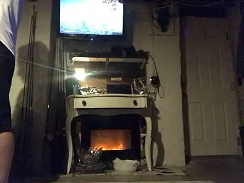 Snapshot of Gman143187 chatting on January 2025 06:01:01 AM Gman143187 online show from January 2025 06:01:01 AM