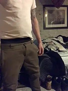 Snapshot of Gman143187 chatting on February 2025 01:55:01 AM Gman143187 online show from February 2025 01:55:01 AM