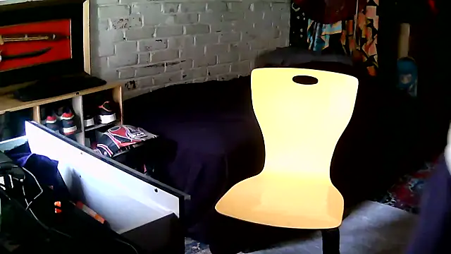 Snapshot of Gman143187 chatting on March 2025 06:22:01 PM Gman143187 online show from March 2025 06:22:01 PM