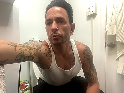 Snapshot of Gman143187 chatting on October 2025 06:55:01 AM Gman143187 online show from October 2025 06:55:01 AM