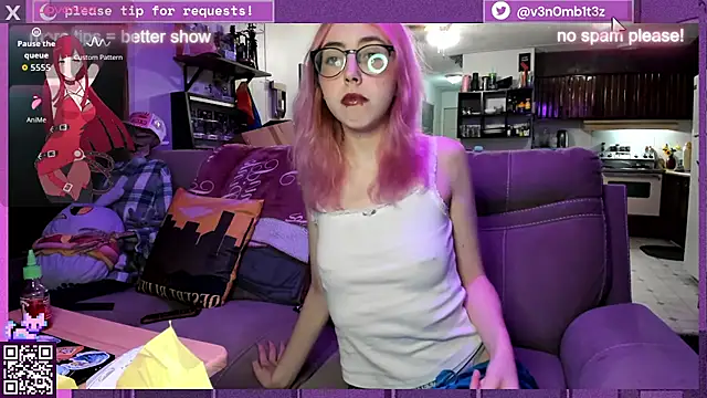 Snapshot of v3n0mb1t3z chatting on November 2025 01:49:02 AM v3n0mb1t3z online show from November 2025 01:49:02 AM