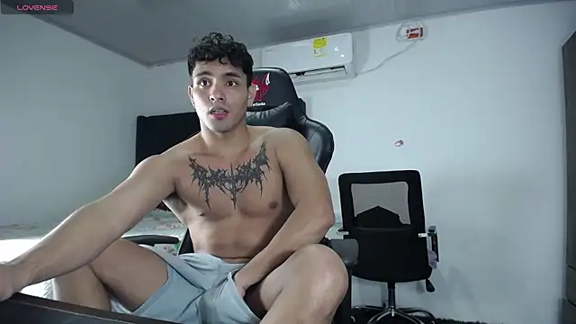 Snapshot of man_dur07 chatting on December 2024 12:11:01 AM man dur07 online show from December 2024 12:11:01 AM