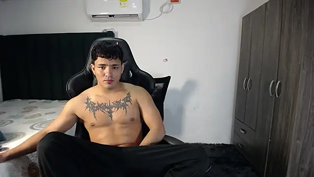 Snapshot of man_dur07 chatting on January 2025 09:23:02 PM man dur07 online show from January 2025 09:23:02 PM