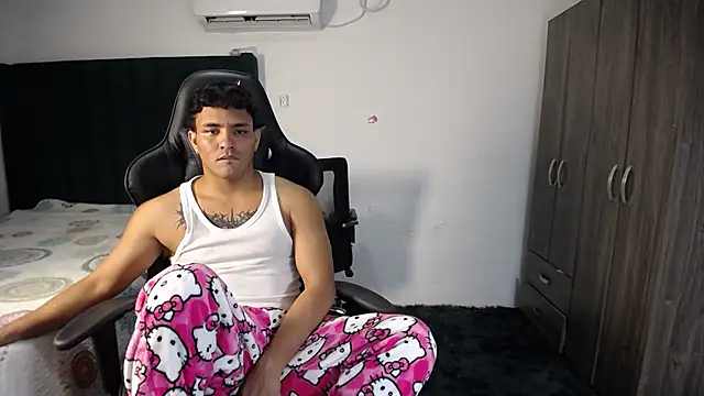 Snapshot of man_dur07 chatting on January 2025 10:19:01 PM man dur07 online show from January 2025 10:19:01 PM