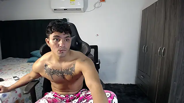 Snapshot of man_dur07 chatting on January 2025 06:25:01 PM man dur07 online show from January 2025 06:25:01 PM