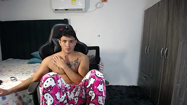 Snapshot of man_dur07 chatting on January 2025 03:30:01 AM man dur07 online show from January 2025 03:30:01 AM