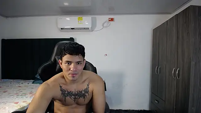 Snapshot of man_dur07 chatting on January 2025 08:56:02 PM man dur07 online show from January 2025 08:56:02 PM