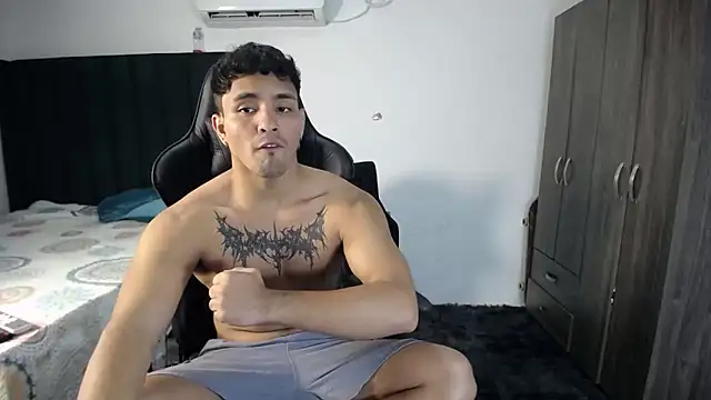 Snapshot of man_dur07 chatting on January 2025 09:04:02 PM man dur07 online show from January 2025 09:04:02 PM