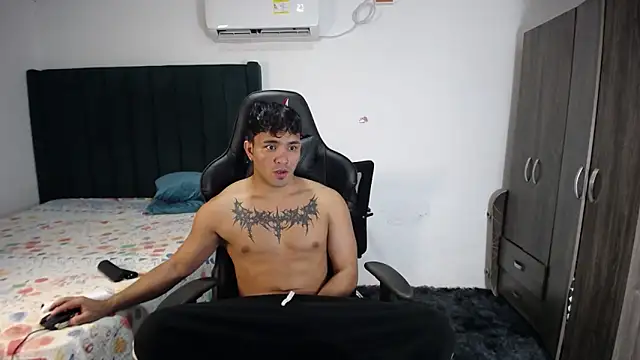 Snapshot of man_dur07 chatting on February 2025 05:26:02 PM man dur07 online show from February 2025 05:26:02 PM