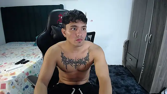 Snapshot of man_dur07 chatting on February 2025 11:30:02 PM man dur07 online show from February 2025 11:30:02 PM