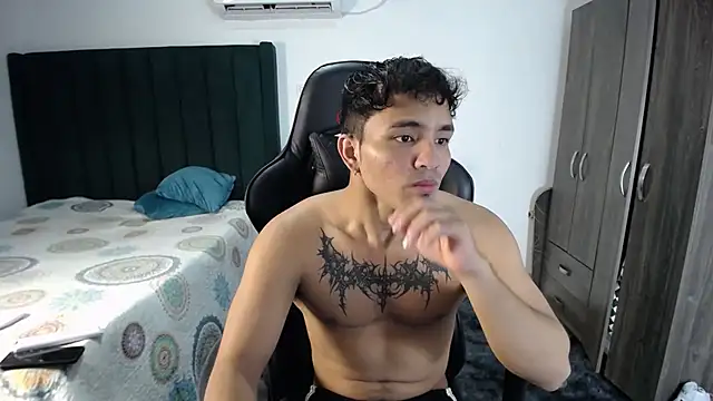 Snapshot of man_dur07 chatting on February 2025 08:55:01 PM man dur07 online show from February 2025 08:55:01 PM