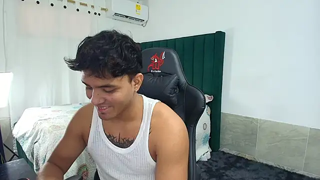 Snapshot of man_dur07 chatting on September 2025 08:35:02 PM man dur07 online show from September 2025 08:35:02 PM