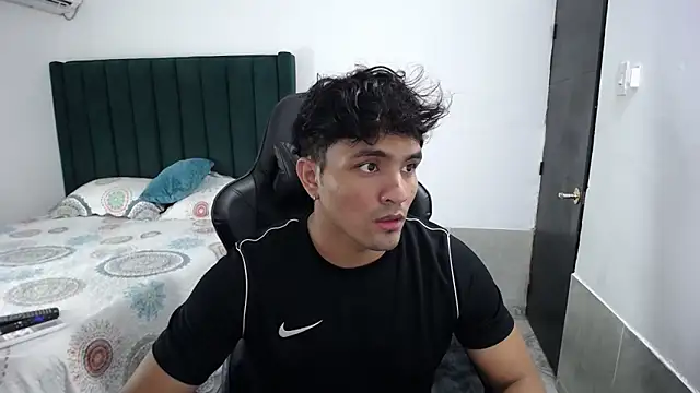 Snapshot of man_dur07 chatting on September 2025 10:37:01 PM man dur07 online show from September 2025 10:37:01 PM