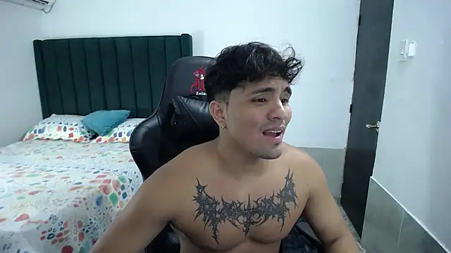 Snapshot of man_dur07 chatting on October 2025 08:18:02 PM man dur07 online show from October 2025 08:18:02 PM