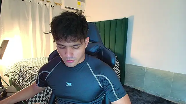 Snapshot of man_dur07 chatting on December 2025 12:05:01 AM man dur07 online show from December 2025 12:05:01 AM