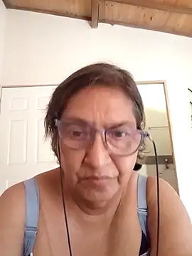 florecita69 online show from November 2025 02:28:02 PM