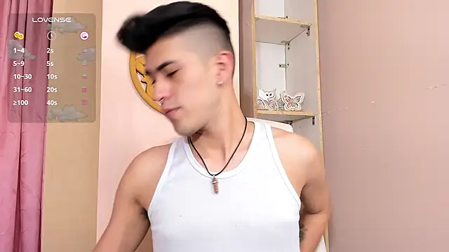 Snapshot of Ryan_Clark_ chatting on December 2024 07:45:01 PM Ryan Clark online show from December 2024 07:45:01 PM