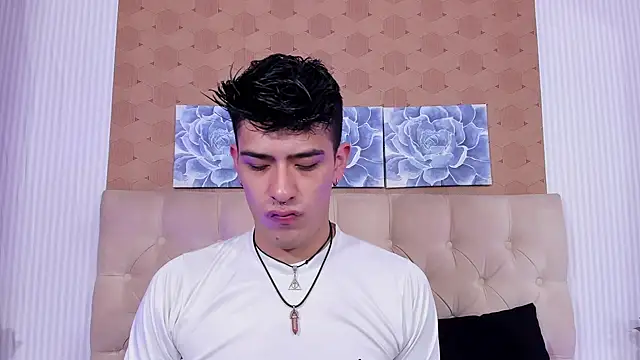 Snapshot of Ryan_Clark_ chatting on December 2024 07:57:01 PM Ryan Clark online show from December 2024 07:57:01 PM