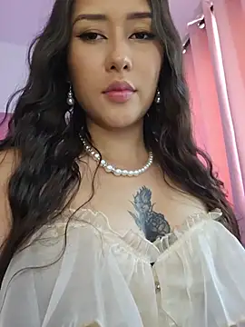 Snapshot of Selena_blake chatting on June 2026 08:10:01 PM Selena blake online show from June 2026 08:10:01 PM