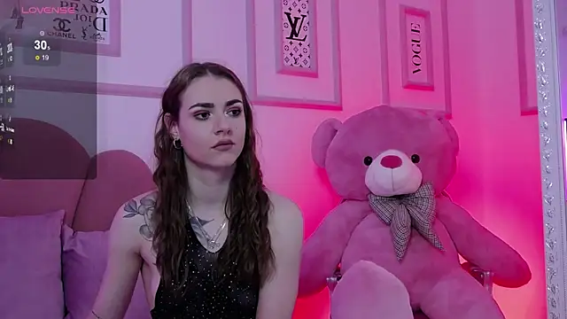 Abby  White online show from March 2025 05:22:02 PM