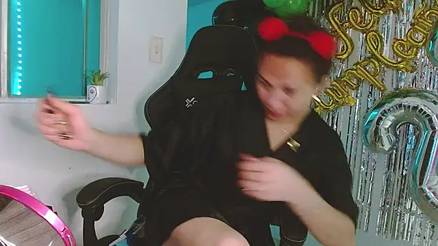 giuliana andrade online show from February 2026 12:22:02 AM