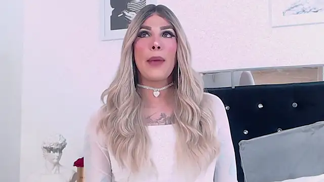 Snapshot of ZikaruRichie chatting on February 2025 11:04:01 AM ZikaruRichie online show from February 2025 11:04:01 AM