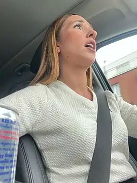 lola tentatiion online show from March 2025 01:12:01 PM