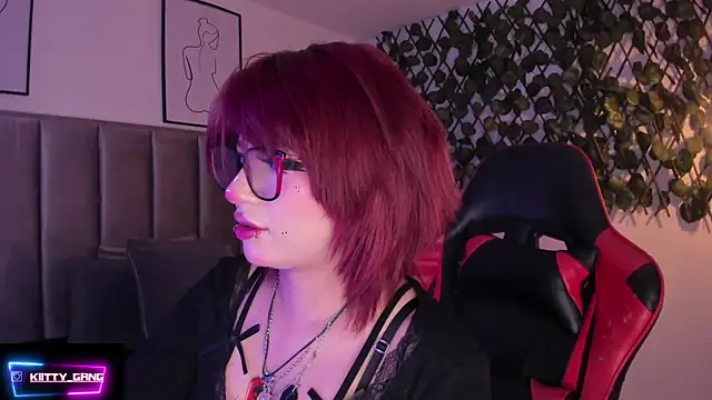 Snapshot of Kitty_Gang chatting on September 2025 02:45:01 AM Kitty Gang online show from September 2025 02:45:01 AM