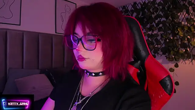 Snapshot of Kitty_Gang chatting on September 2025 02:15:02 AM Kitty Gang online show from September 2025 02:15:02 AM