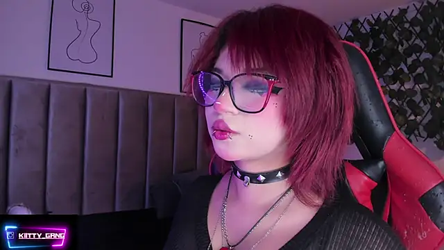 Snapshot of Kitty_Gang chatting on September 2025 02:37:02 AM Kitty Gang online show from September 2025 02:37:02 AM