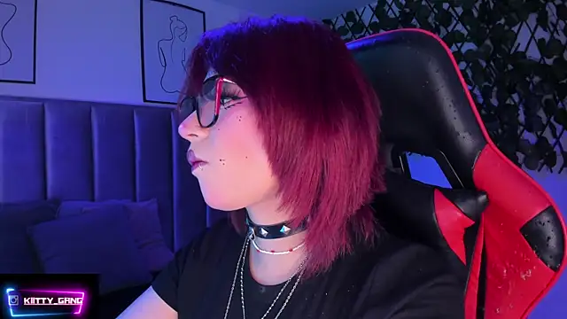 Snapshot of Kitty_Gang chatting on October 2025 02:31:02 AM Kitty Gang online show from October 2025 02:31:02 AM