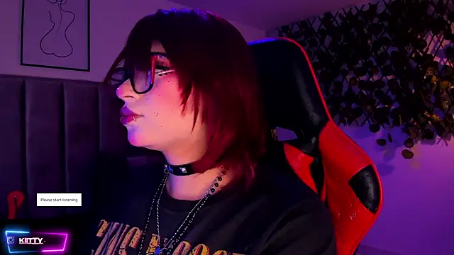 Snapshot of Kitty_Gang chatting on October 2025 01:46:02 AM Kitty Gang online show from October 2025 01:46:02 AM