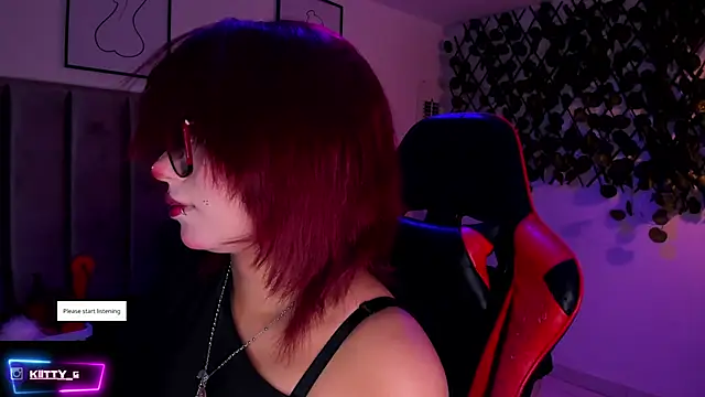 Snapshot of Kitty_Gang chatting on October 2025 02:08:01 AM Kitty Gang online show from October 2025 02:08:01 AM