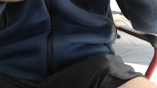 Snapshot of lxrxdxn chatting on February 2026 12:15:01 PM lxrxdxn online show from February 2026 12:15:01 PM