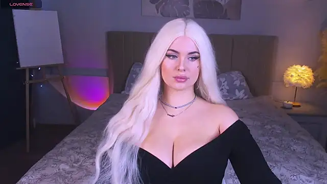 Snapshot of GoddessGlow chatting on December 2024 09:51:01 AM GoddessGlow online show from December 2024 09:51:01 AM