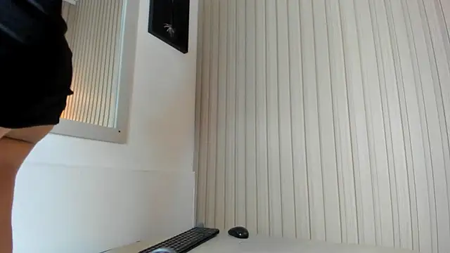 emma collson online show from February 2025 08:21:02 AM