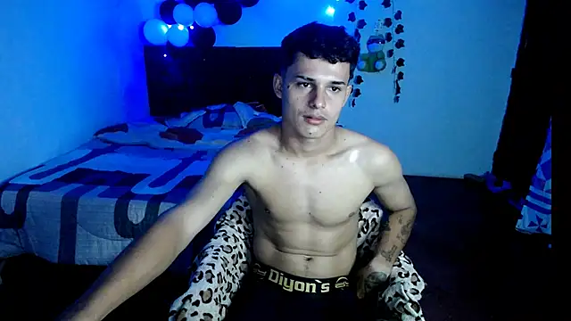 freddy romas online show from October 2025 01:05:02 AM