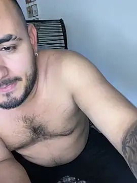 Snapshot of Robert_Pool chatting on February 2026 10:50:02 PM Robert Pool online show from February 2026 10:50:02 PM