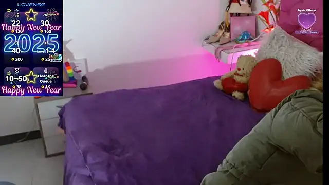 AlexaFontana online show from January 2025 10:45:01 AM