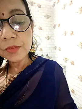 Snapshot of Saroj-Shah chatting on March 2025 02:00:01 PM Saroj-Shah online show from March 2025 02:00:01 PM