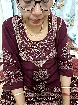 Snapshot of Saroj-Shah chatting on March 2025 09:57:01 AM Saroj-Shah online show from March 2025 09:57:01 AM