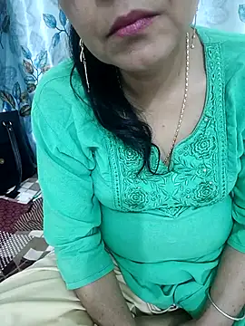 Snapshot of Saroj-Shah chatting on March 2025 03:14:02 PM Saroj-Shah online show from March 2025 03:14:02 PM