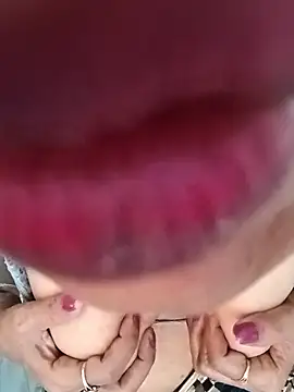 Snapshot of Saroj-Shah chatting on October 2025 05:16:02 AM Saroj-Shah online show from October 2025 05:16:02 AM