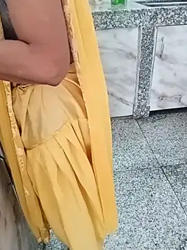 Snapshot of Saroj-Shah chatting on October 2025 05:38:02 AM Saroj-Shah online show from October 2025 05:38:02 AM