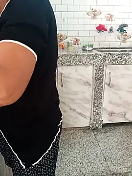 Snapshot of Saroj-Shah chatting on October 2025 05:21:02 AM Saroj-Shah online show from October 2025 05:21:02 AM