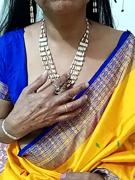 Snapshot of Saroj-Shah chatting on November 2025 06:46:01 AM Saroj-Shah online show from November 2025 06:46:01 AM