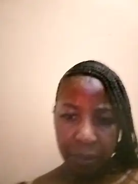 Snapshot of queenbboobs chatting on September 2025 10:58:02 PM queenbboobs online show from September 2025 10:58:02 PM