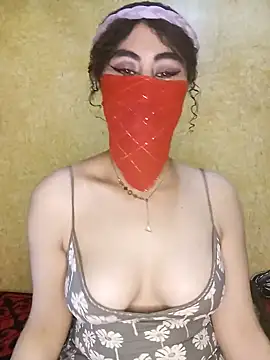 Lalou online show from December 2024 08:29:01 PM