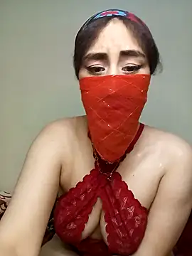 Lalou online show from December 2024 07:00:02 PM