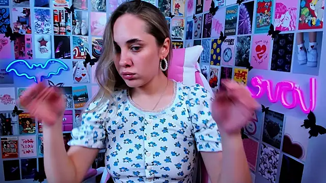 Snapshot of MiaMilas chatting on September 2025 05:23:01 PM MiaMilas online show from September 2025 05:23:01 PM